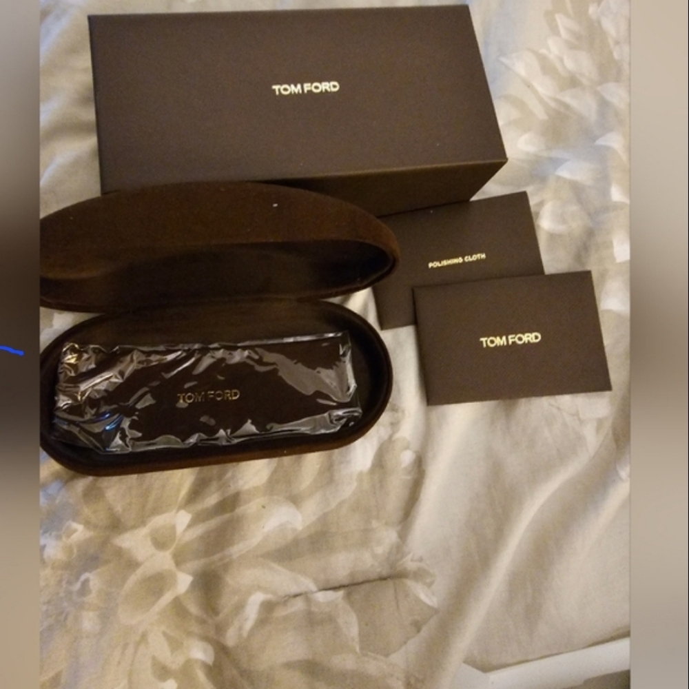 TOM FORD ANOUSHKA SUNGLASSES NWOT NEVER WORN. - Picture 10 of 12